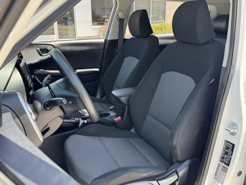 Used 2020 Kia Soul LX image 29