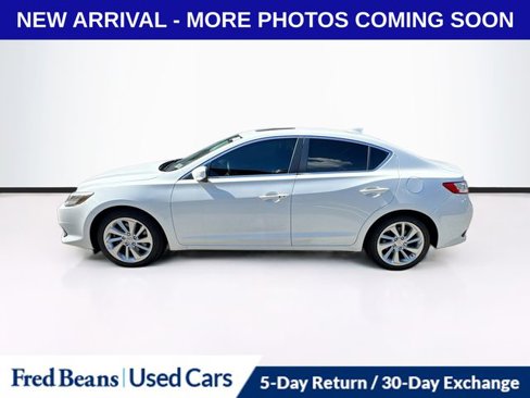 Used 2018 Acura ILX w/ Premium Package image 4
