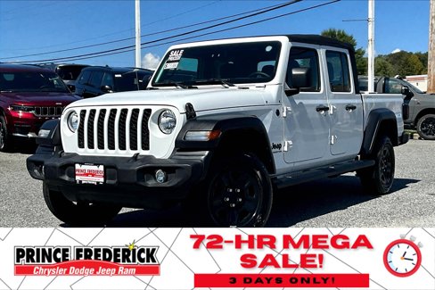 Used 2022 Jeep Gladiator Sport image 3