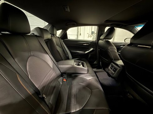 Used 2020 Toyota Avalon XSE image 29