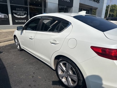 Used 2013 Acura ILX w/ Technology Package image 11