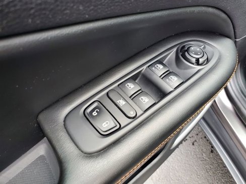 Used 2018 Jeep Compass Limited image 14