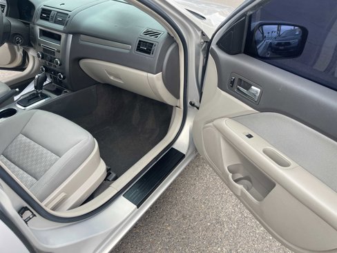 Used 2010 Ford Fusion SE image 13