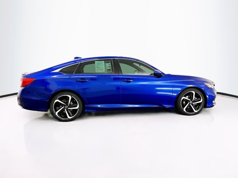 Used 2018 Honda Accord Sport image 10