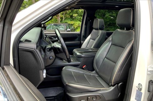 Used 2021 GMC Yukon XL SLT w/ SLT Premium Package image 8