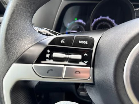 Certified 2023 Hyundai Elantra Blue image 15
