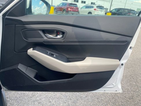 Used 2024 Honda Accord EX image 21
