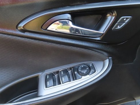 Used 2020 Chevrolet Malibu RS image 27
