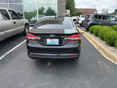 Used 2019 Ford Fusion SE w/ Equipment Group 151A image 3