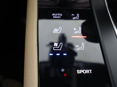 New 2025 Porsche Macan image 23