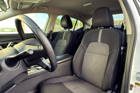 Used 2021 Nissan Sentra SV image 9