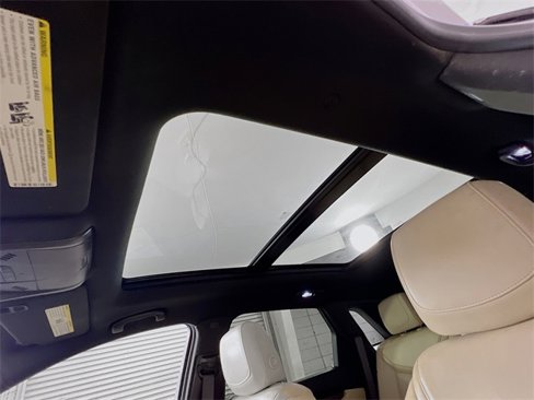 Used 2018 Cadillac XT5 Premium Luxury image 24
