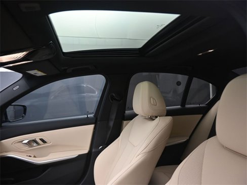 New 2024 BMW 330i Sedan w/ Convenience Package image 23