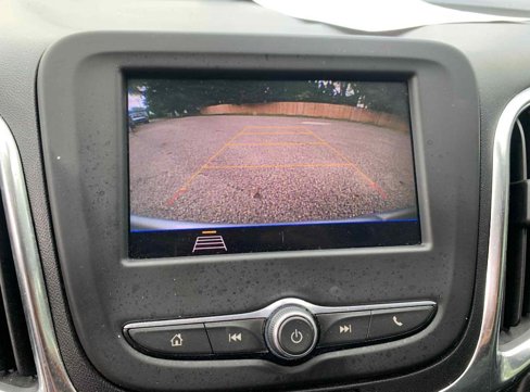 Used 2021 Chevrolet Equinox LT w/ Driver Convenience Package image 16