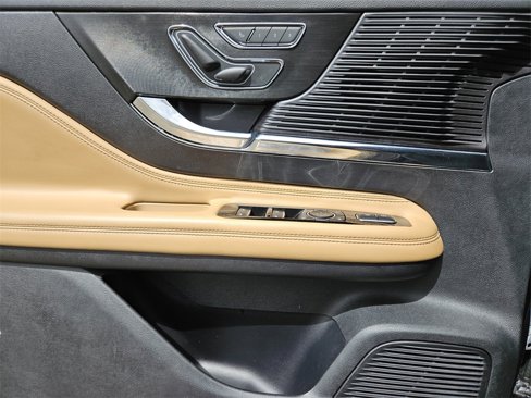 Used 2022 Lincoln Corsair Reserve image 21