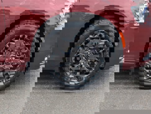Used 2018 Chrysler 300 S image 9