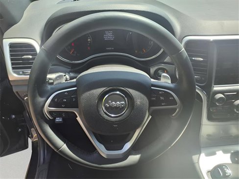 Used 2015 Jeep Grand Cherokee Altitude image 16