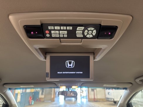 Used 2016 Honda Odyssey SE image 30