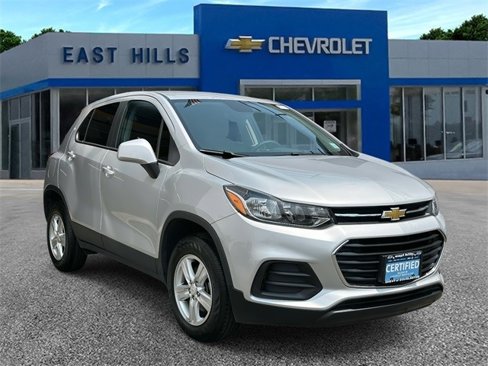 Certified 2022 Chevrolet Trax LS w/ Tint and Cruise Package image 1