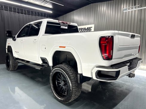 Used 2020 GMC Sierra 2500 AT4 w/ AT4 Premium Package image 4