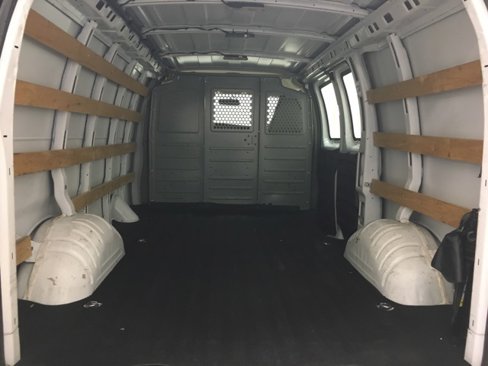 Used 2018 Chevrolet Express 2500 w/ Driver Convenience Package image 13