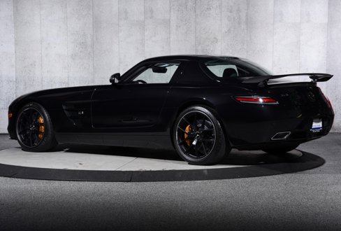Used 2015 Mercedes-Benz SLS AMG GT Final Edition image 3