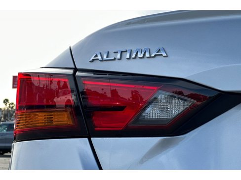 Used 2022 Nissan Altima 2.5 SR image 47