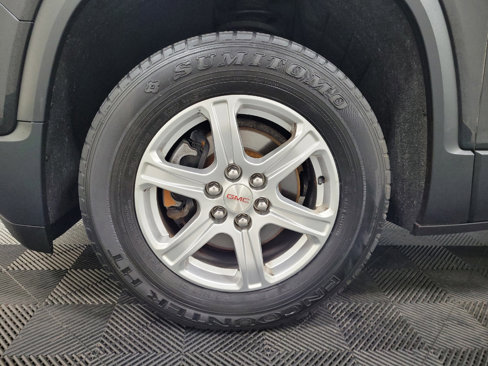Used 2018 GMC Acadia SLE image 31