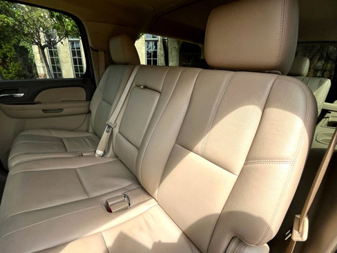 Used 2014 Chevrolet Suburban LT image 45