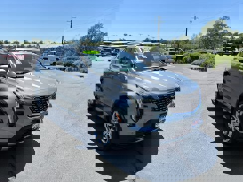 Used 2023 Cadillac XT4 Premium Luxury image 3