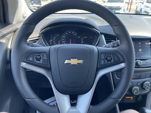 Used 2022 Chevrolet Trax LT w/ Premium Seat Package image 15