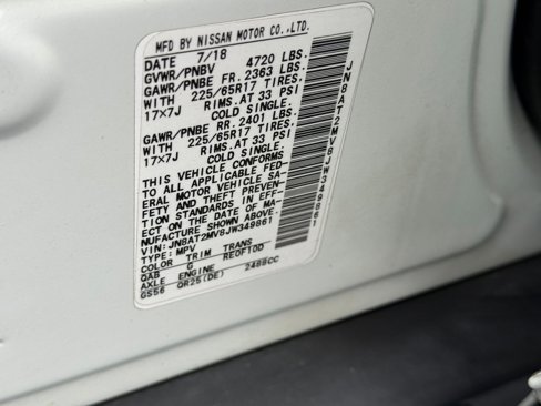 Used 2018 Nissan Rogue SV image 28