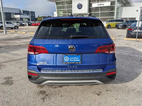 Certified 2022 Volkswagen Taos S image 5