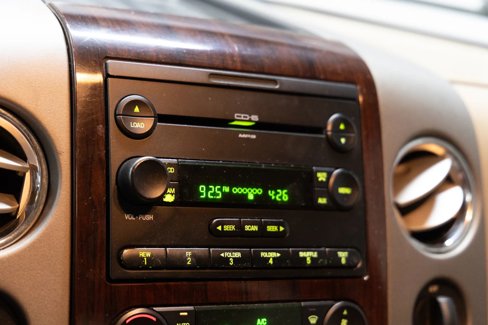 Used 2005 Ford F150 King Ranch image 25