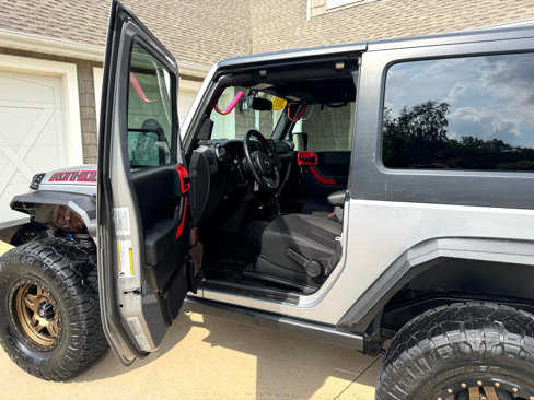 Used 2015 Jeep Wrangler Sport image 11