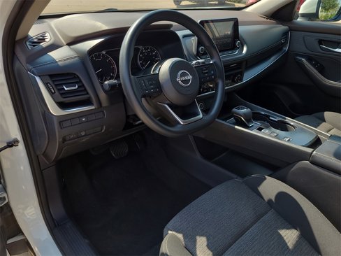 Used 2023 Nissan Rogue SV image 17