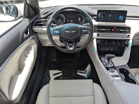Certified 2025 Genesis G70 2.5T image 12