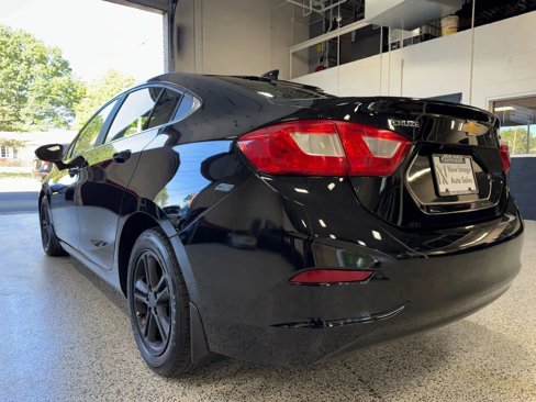 Used 2016 Chevrolet Cruze LT w/ Convenience Package image 3
