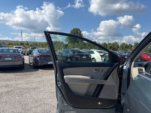 Used 2011 MAZDA CX-9 Grand Touring w/ Moonroof & Bose Audio Pkg image 9