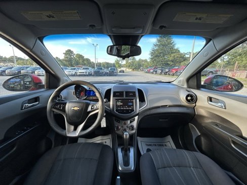 Used 2013 Chevrolet Sonic LT image 17