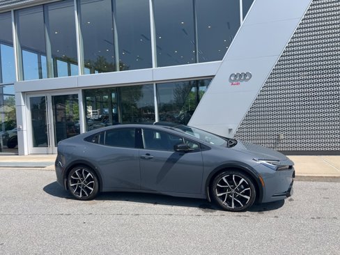 Used 2024 Toyota Prius Prime Premium w/ Advanced Technology Package image 14