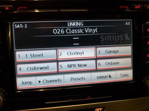 Used 2010 Volkswagen CC Luxury image 20