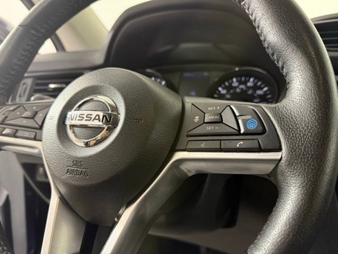 Used 2020 Nissan Rogue SL image 19