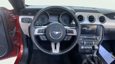 Used 2016 Ford Mustang GT Premium image 19