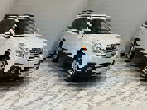 Used 2013 Subaru Outback 2.5i Limited w/ Moonroof Pkg image 5