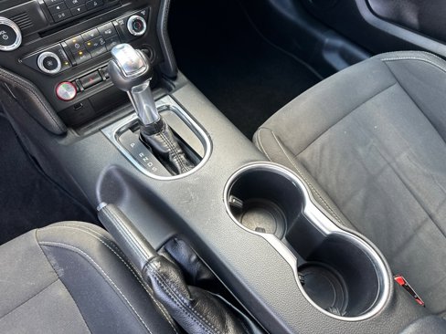 Used 2018 Ford Mustang Coupe image 20
