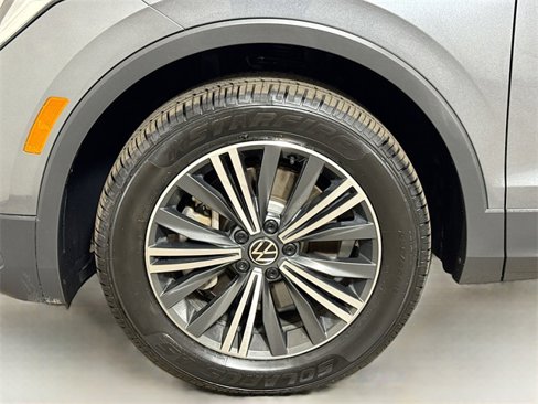Used 2024 Volkswagen Tiguan Wolfsburg Edition image 30