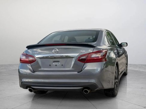 Used 2017 Nissan Altima 2.5 SR w/ Midnight Edition Package image 6
