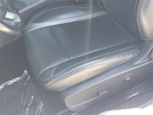 Used 2018 Dodge Challenger SXT Plus image 16