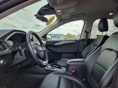 Used 2022 Ford Escape SEL image 15